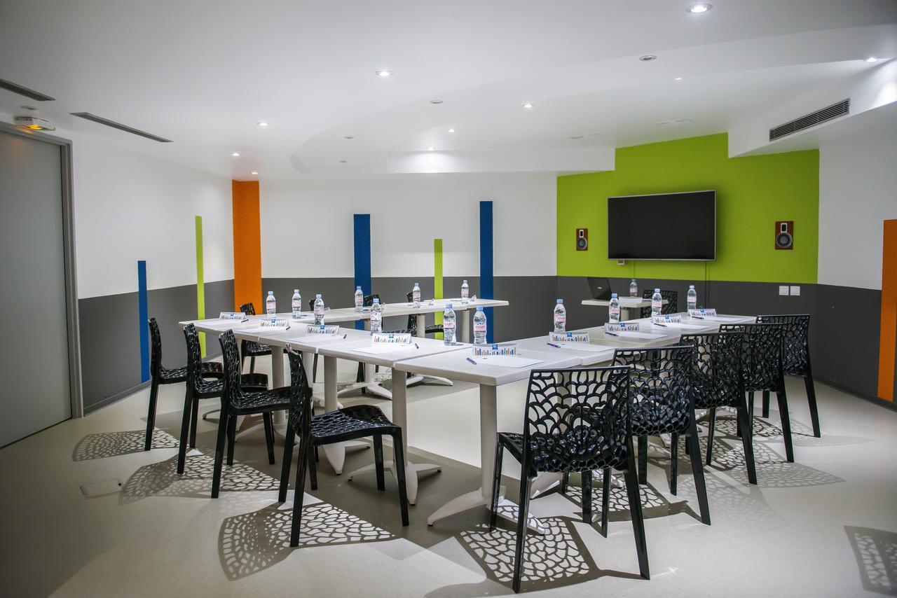Ibis Budget Site Du Futuroscope ชาสเซเนย-ดู-ปัวตู ภายนอก รูปภาพ